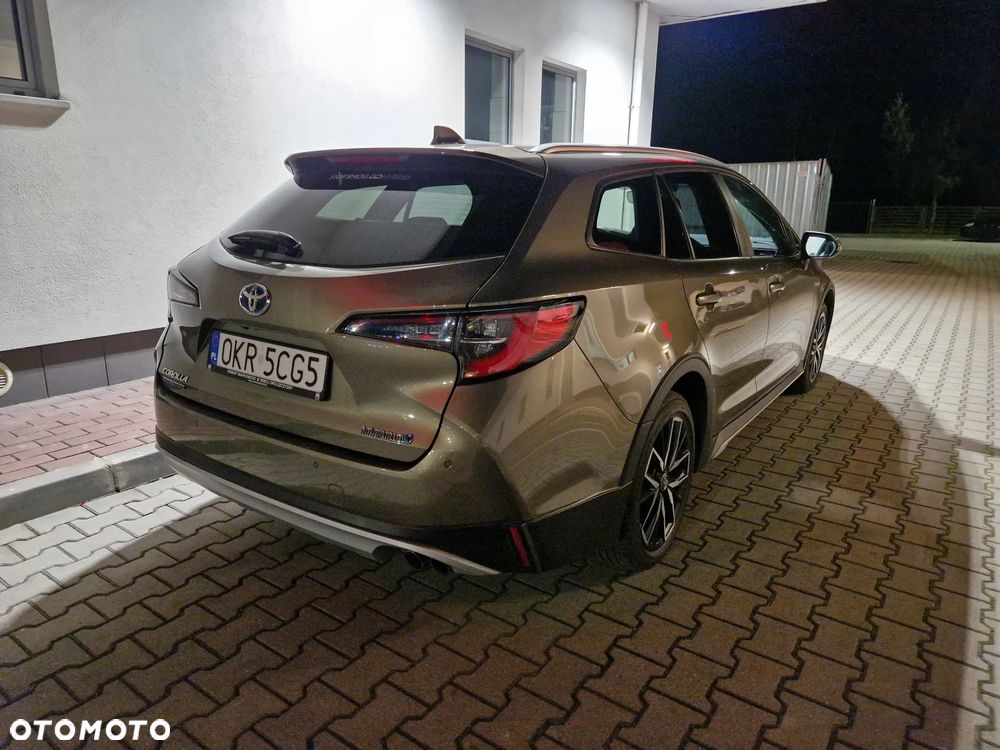 Toyota Corolla 2.0 Hybrid Trek - 2