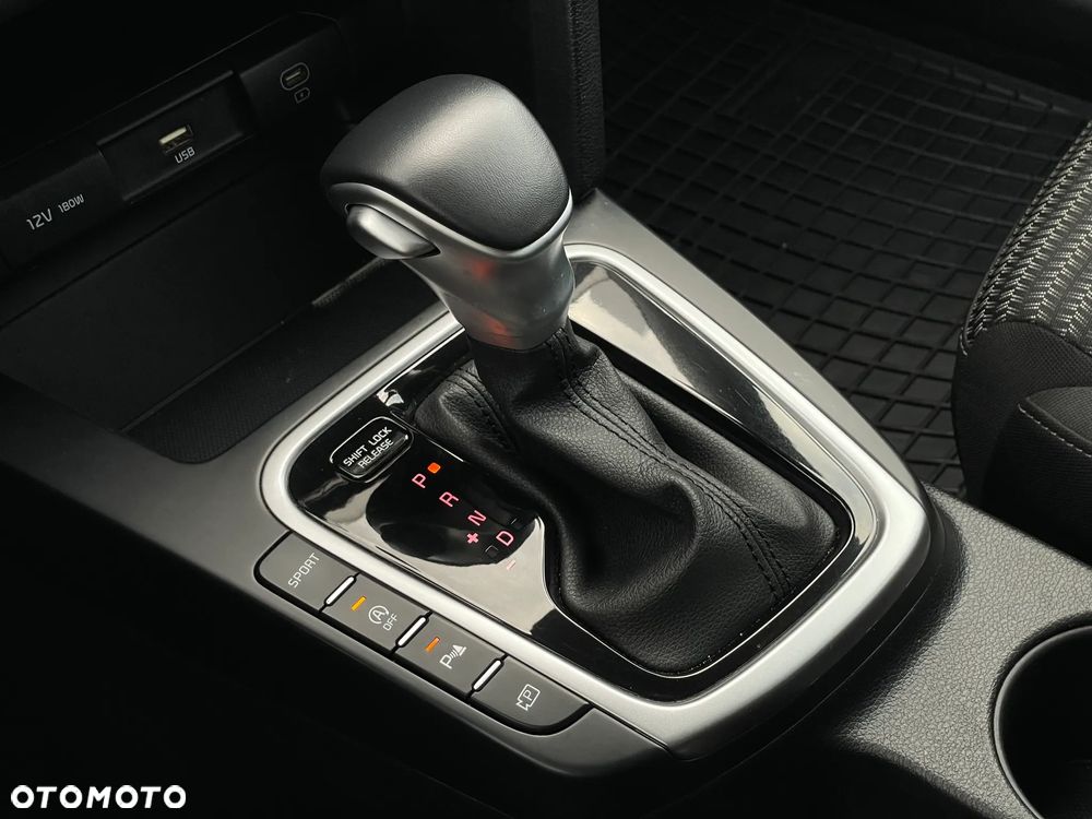 Kia XCeed 1.5 T-GDI M DCT - 12