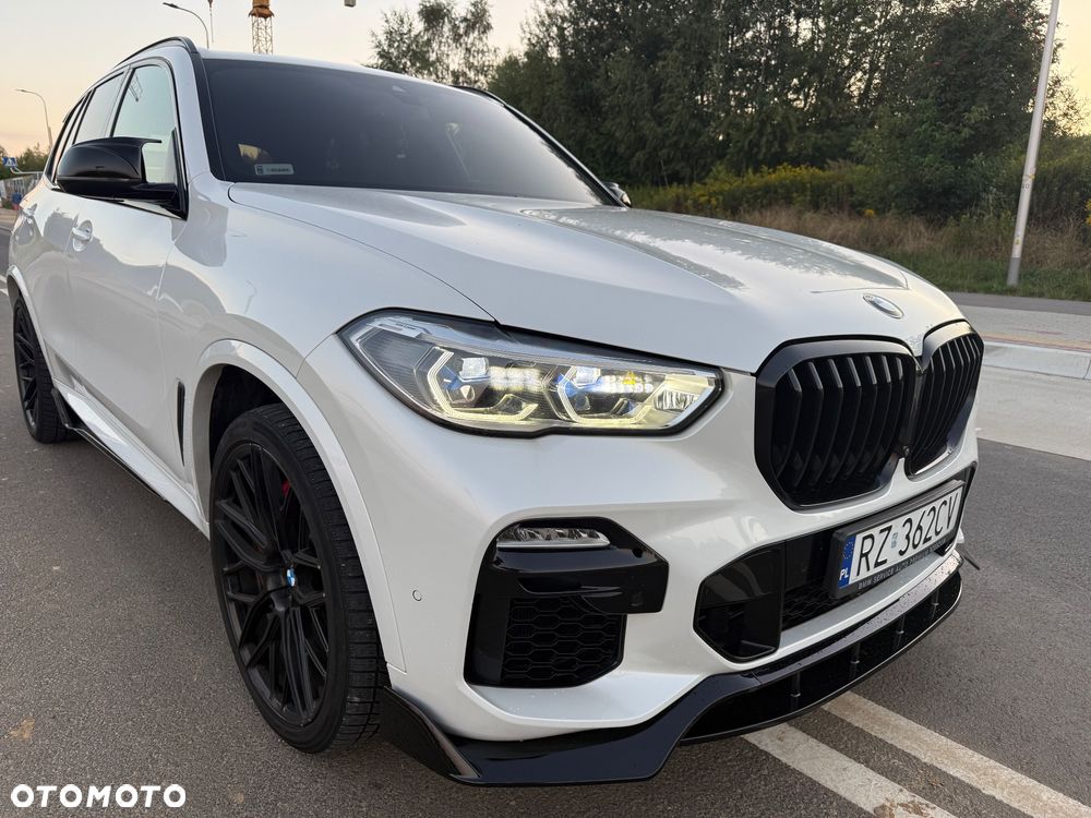 BMW X5 M M50i - 6