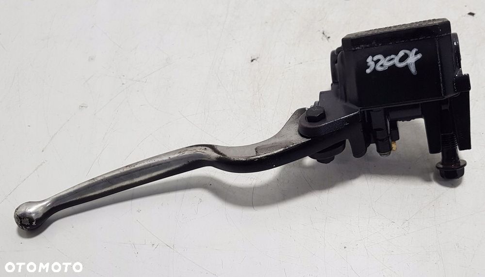 YAMAHA X-MAX 125 10-13 POMPA HAMULCA PRAWA - 1