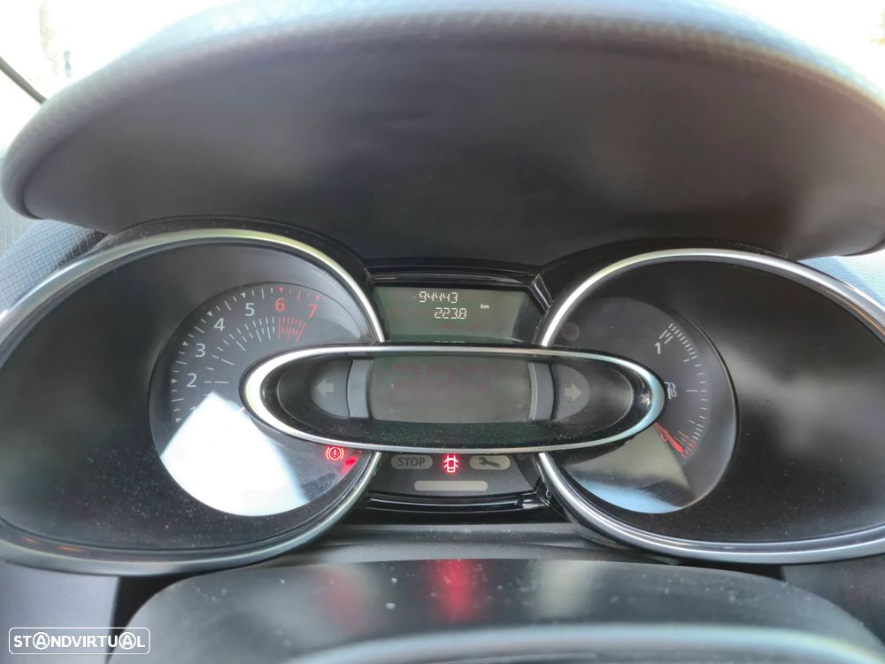 Renault Clio Sport Tourer 0.9 TCe Limited Edition - 14