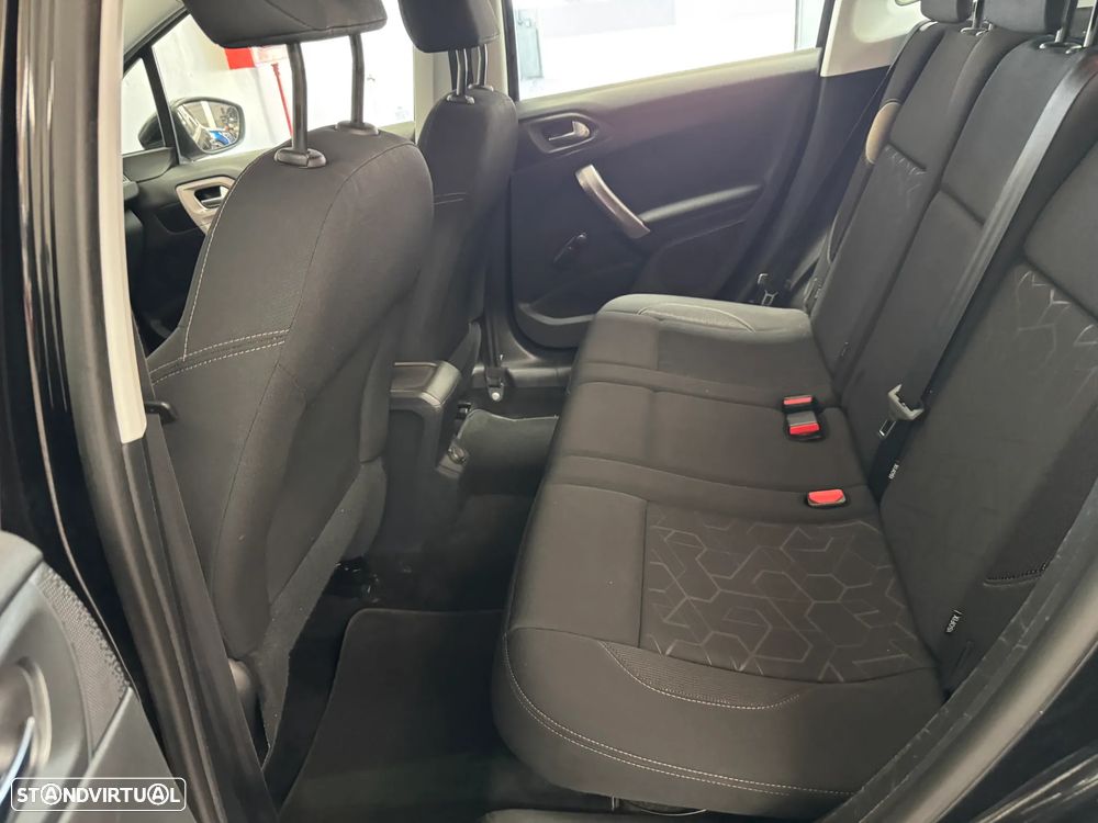 Peugeot 2008 1.4 HDi Access - 25