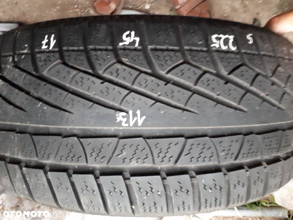 Pirelli 225/45/17 nr 113 - 1
