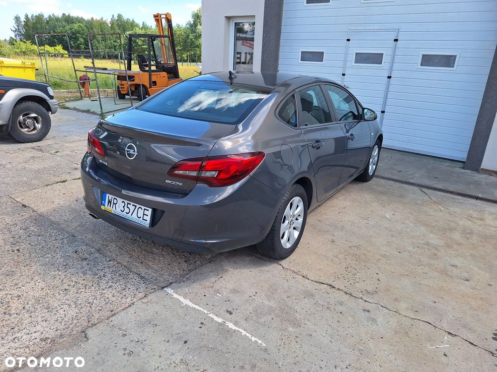 Opel Astra 1.4 T Business - 2