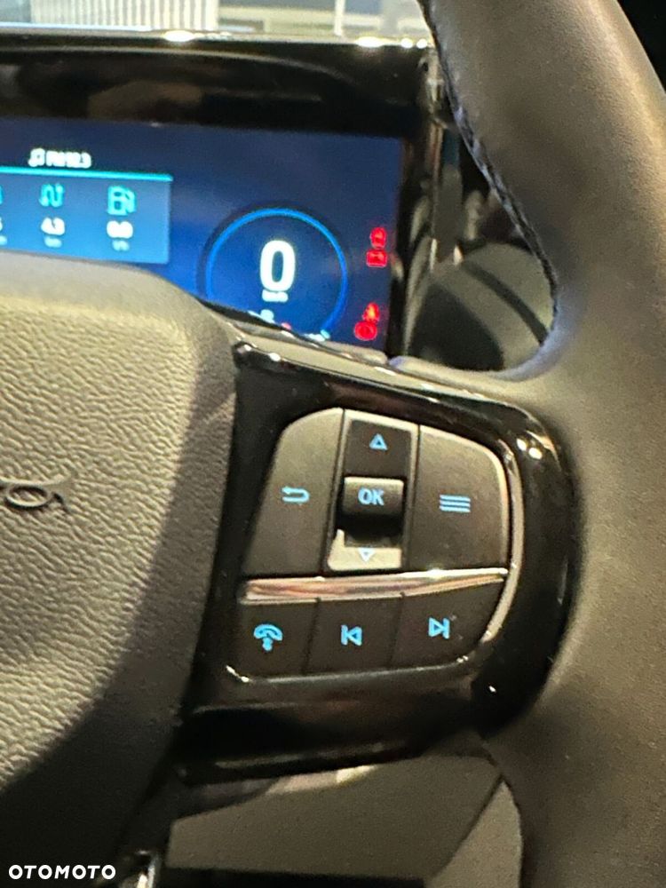 Ford Tourneo Custom - 14