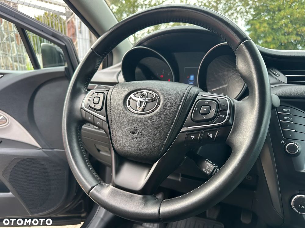 Toyota Avensis Touring Sports 1.8 Team Deutschland - 30