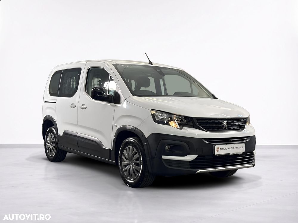 Peugeot RIFTER - 8