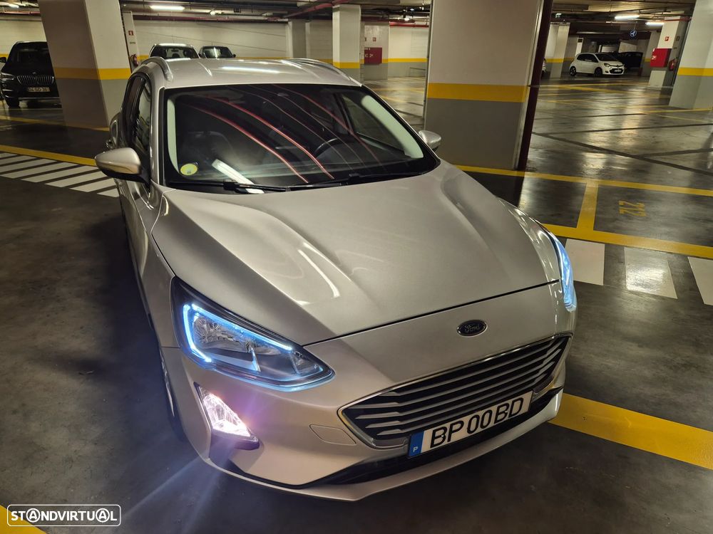 Ford Focus SW 1.5 EcoBlue S&S Aut. TITANIUM - 4