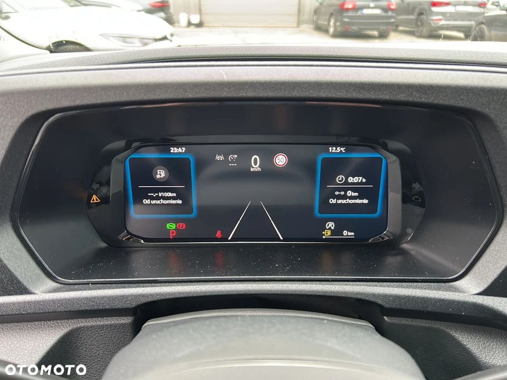 Volkswagen Caddy Maxi - 19