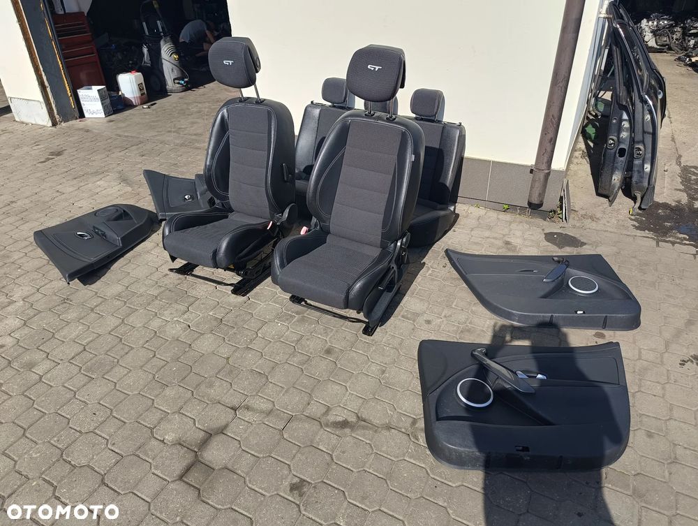 Fotel kanapa fotele boczki tapicerka Renault Megane III GT PÓŁ SKÓRA