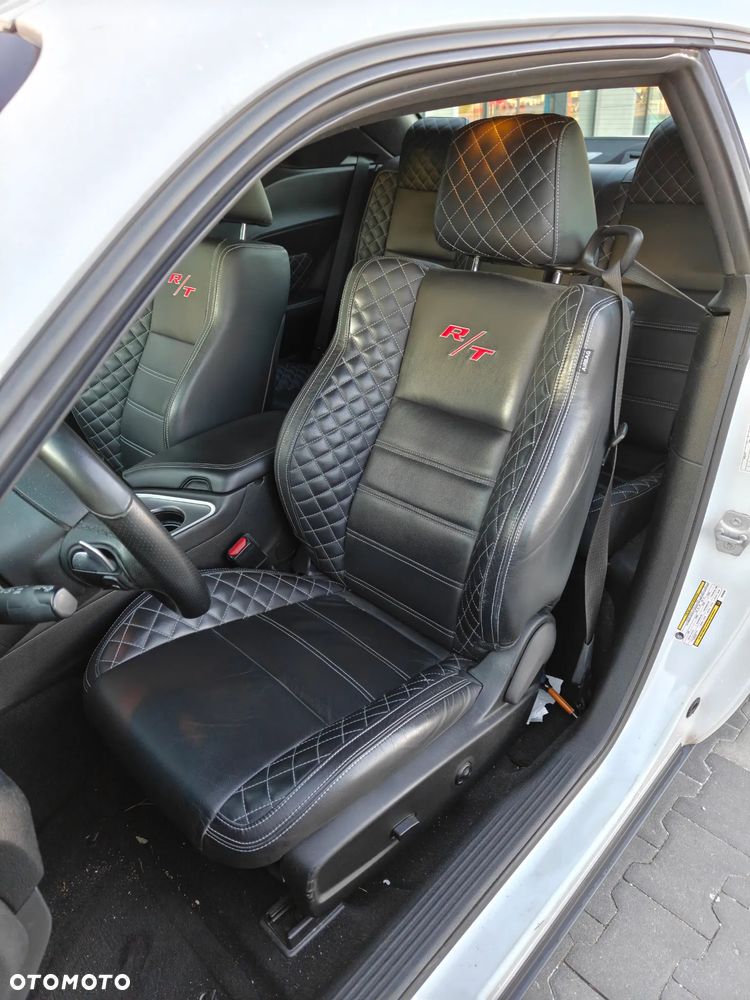 Dodge Challenger Automatik R/T Plus - 16