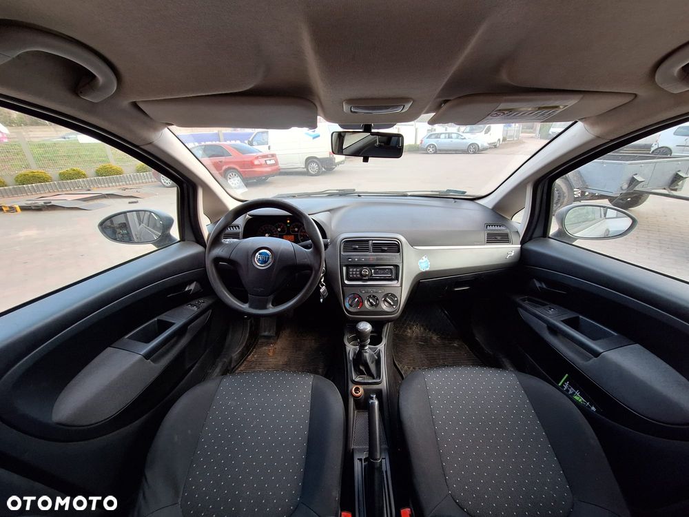 Fiat Punto 1.2 8V Active - 5