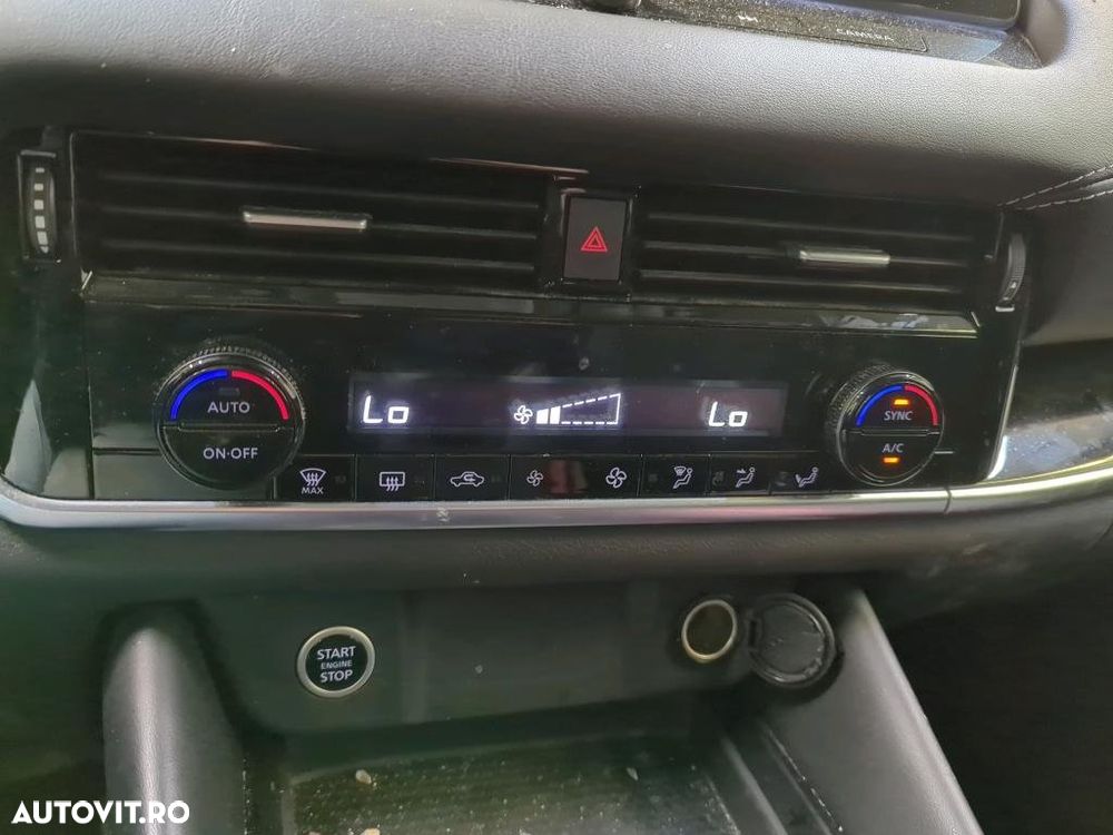Nissan Qashqai 1.3 DIG-T MHEV Xtronic N-Connecta - 9