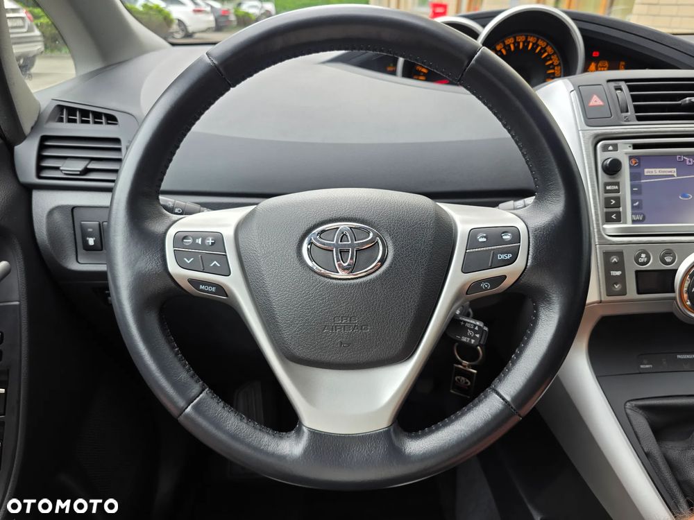 Toyota Verso 1.8 5-Sitzer Executive - 27