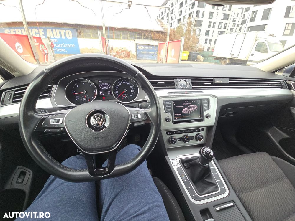 Volkswagen Passat 2.0 TDI SCR BlueMotion Comfortline - 23