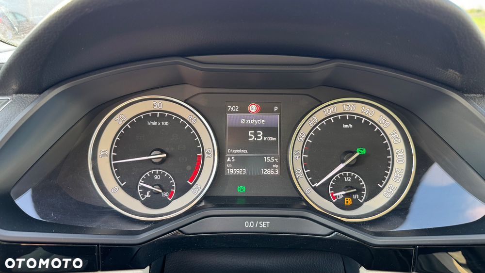 Skoda Superb 2.0 TDI DSG L&K - 18