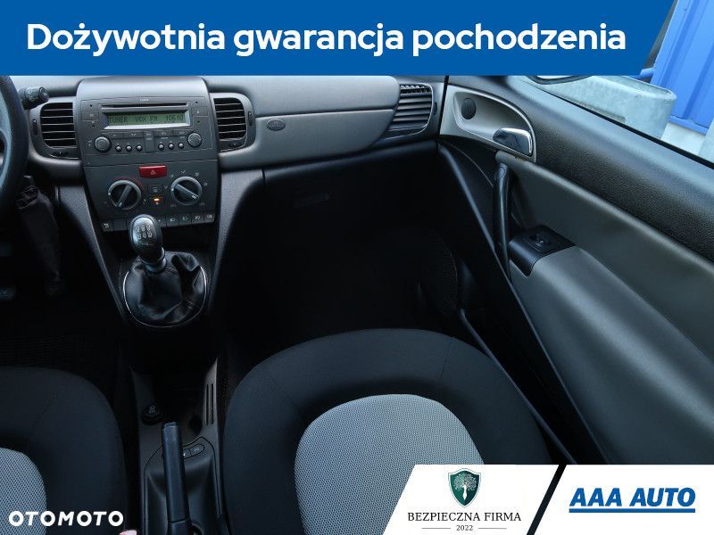 Lancia Ypsilon - 9