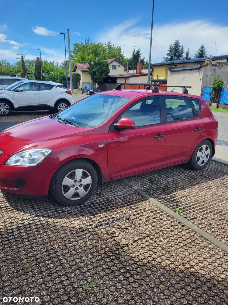Kia Ceed 1.4 Comfort + - 1