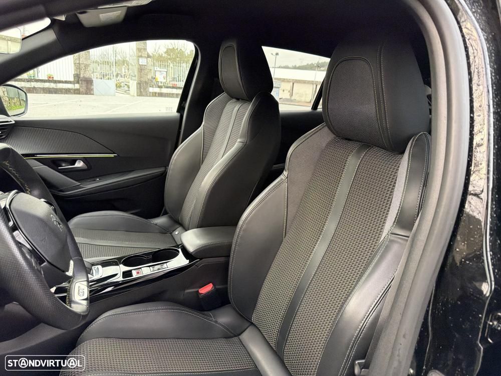 Peugeot e-208 50 kWh GT Pack - 9