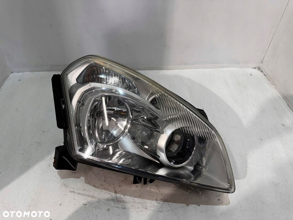 LAMPA PRAWA PRAWY PRZÓD 26010JD90B NISSAN QASHQAI J10 2 09R