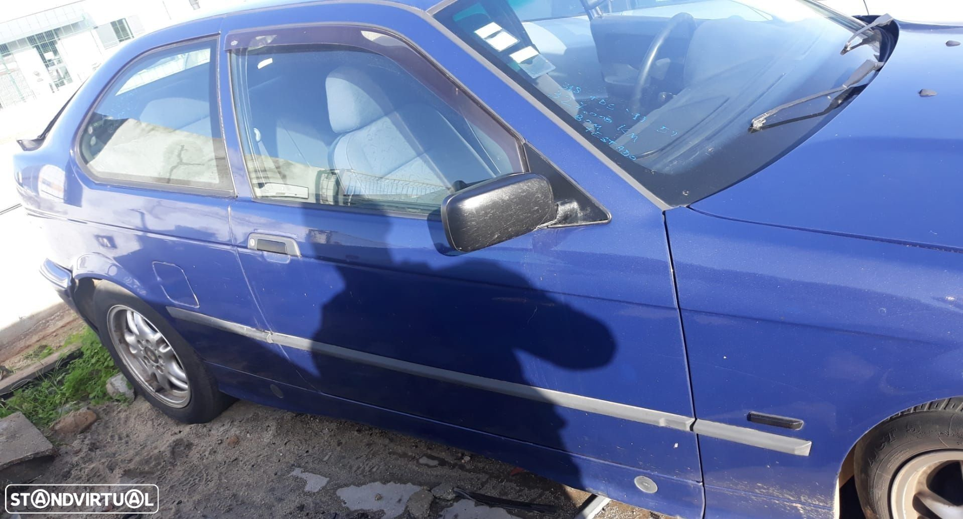 BMW 318 TDS Compact de 1999 disponível para peças - 7
