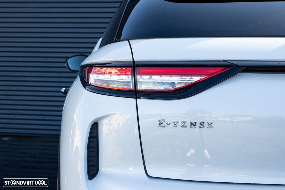 DS DS3 Crossback E-Tense Roofs of Paris - 15