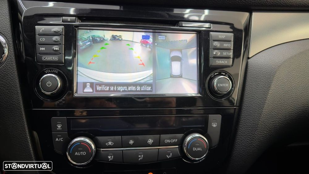 Nissan Qashqai 1.6 dCi Tekna Premium - 27