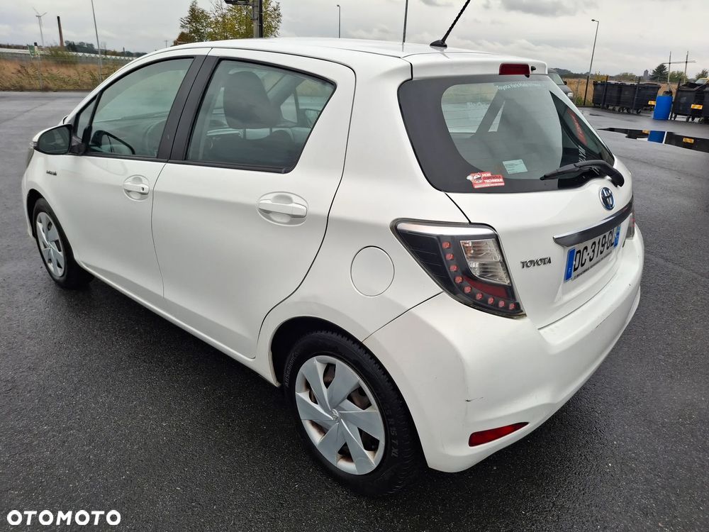 Toyota Yaris - 6