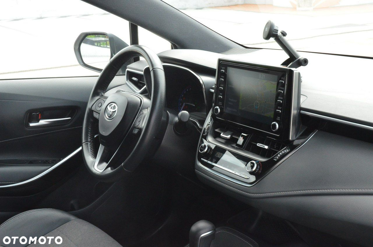 Toyota Corolla - 23