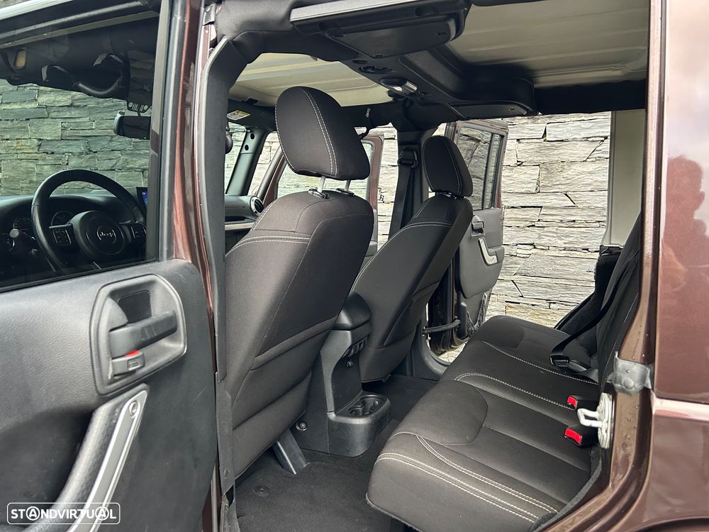 Jeep Wrangler Unlimited 2.8 CRD ATX Sahara Adventure Edition - 14