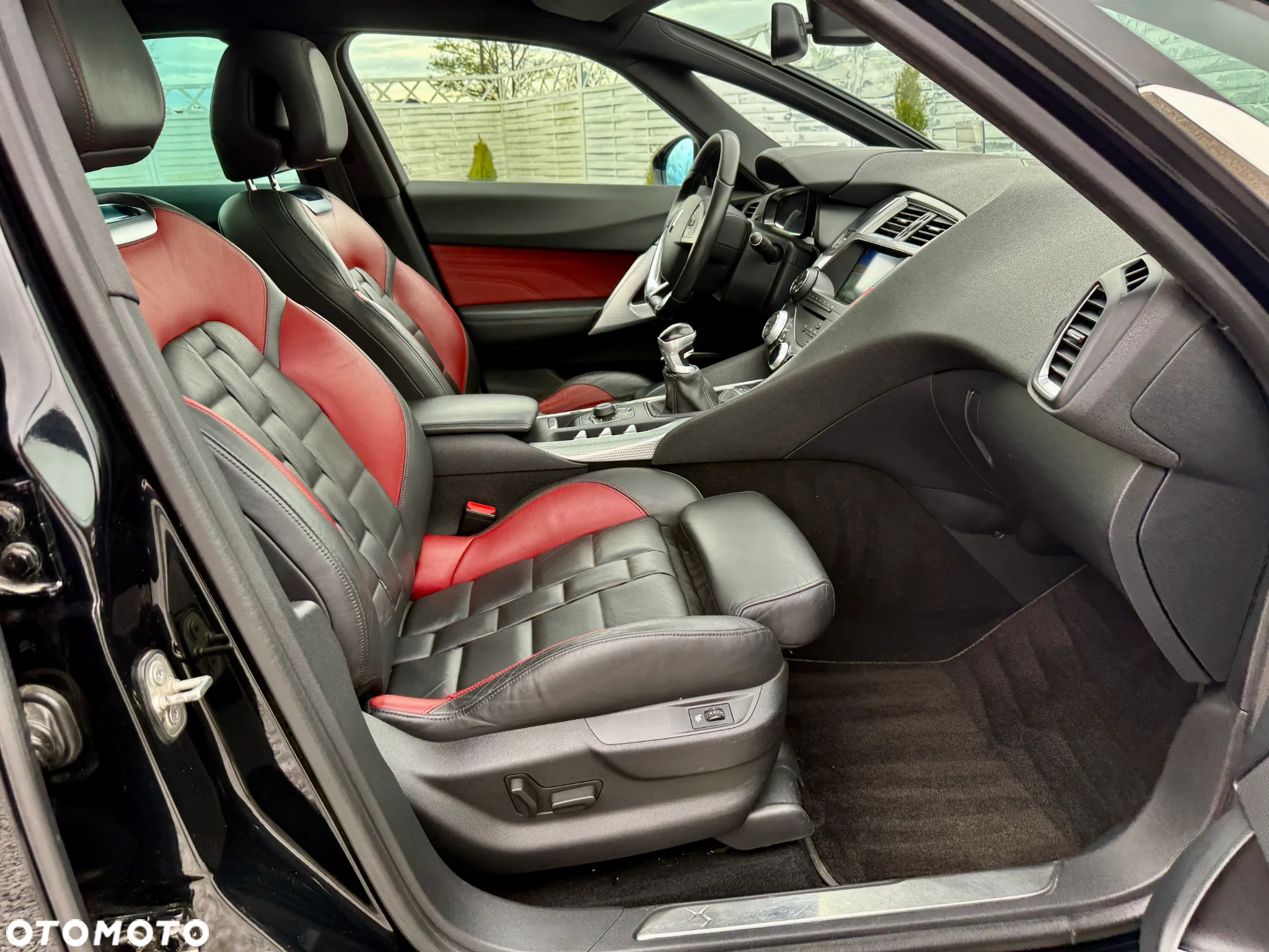 Citroën DS5 THP 200 SoChic - 5