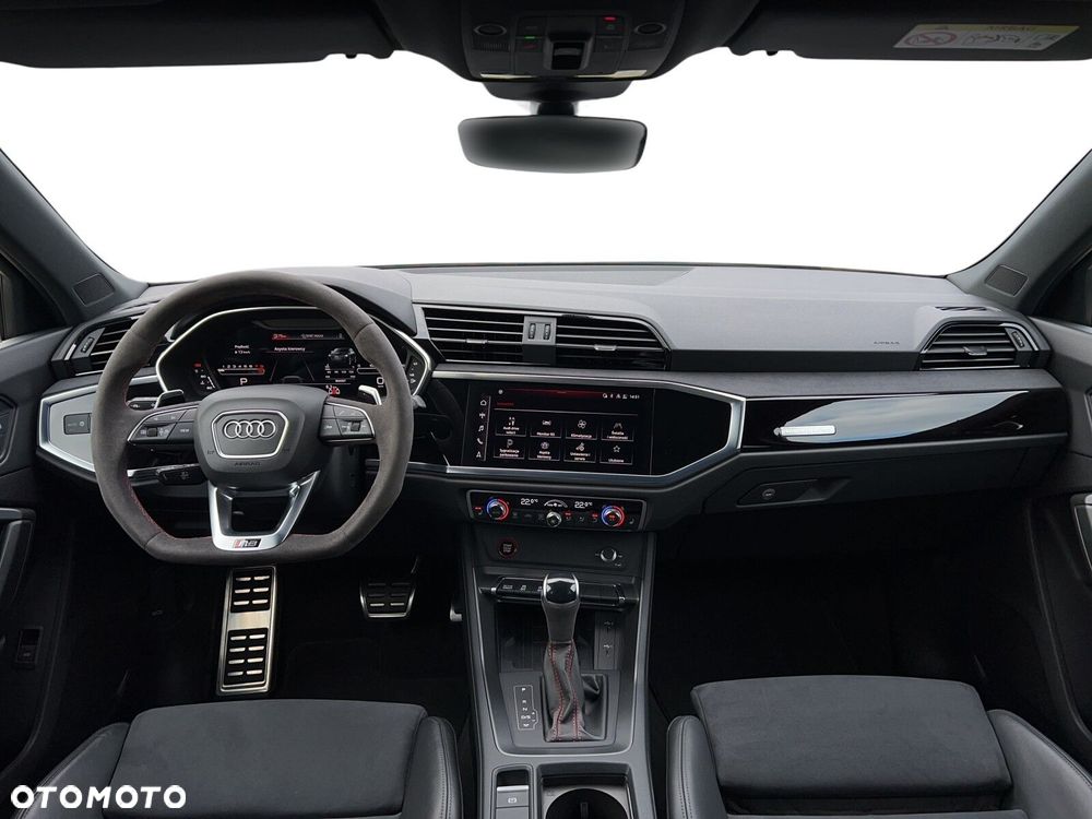 Audi RS Q3 Sportback - 18