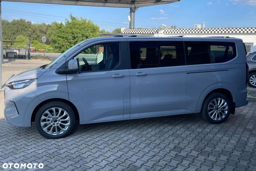 Ford Tourneo Custom - 3