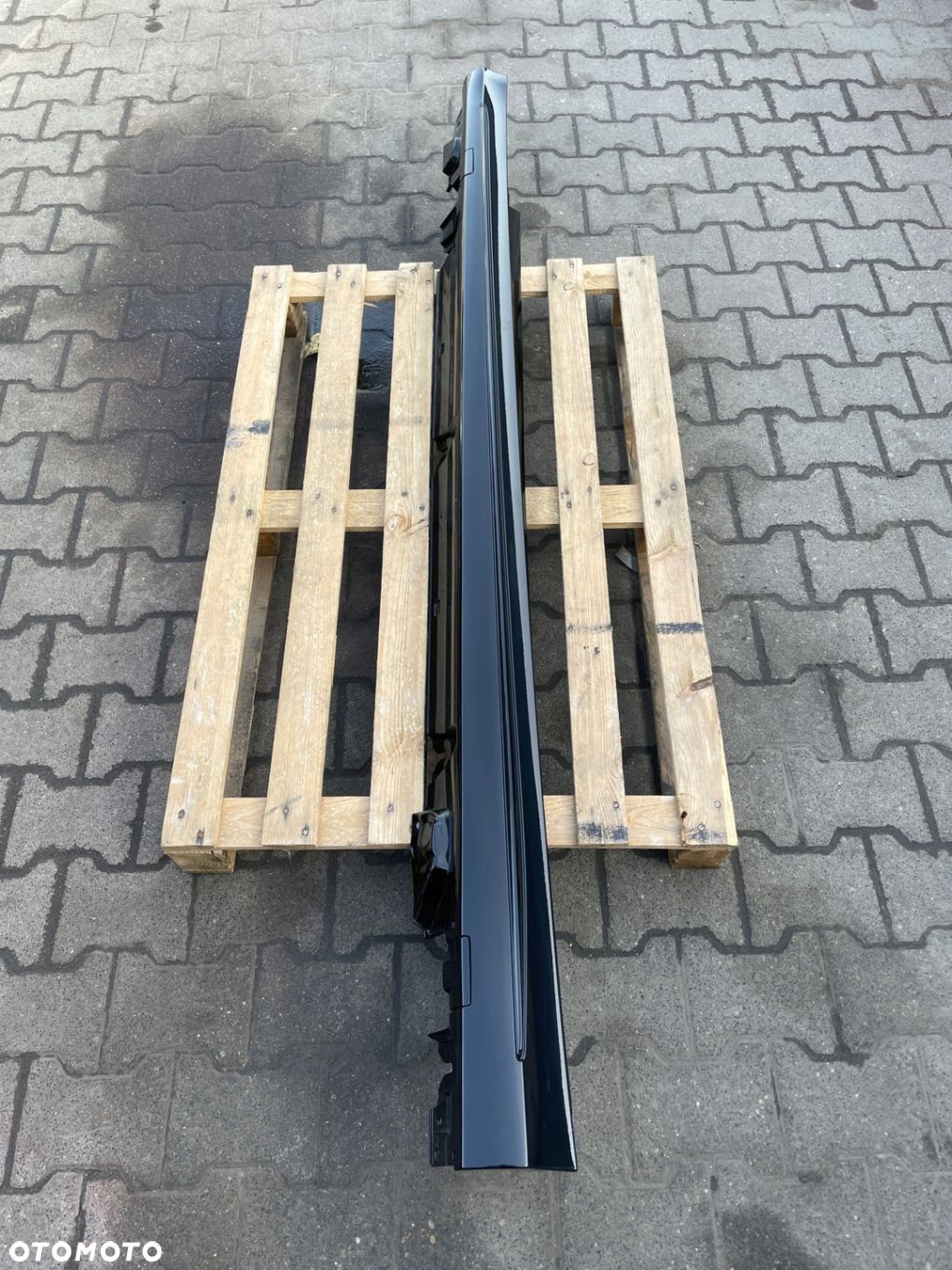 MERCEDES C 205 LISTWA PROGOWA LEWA AMG 2056902340 - 1