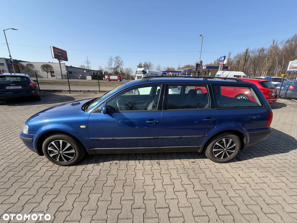 Volkswagen Passat 1.8 Comfortline - 2