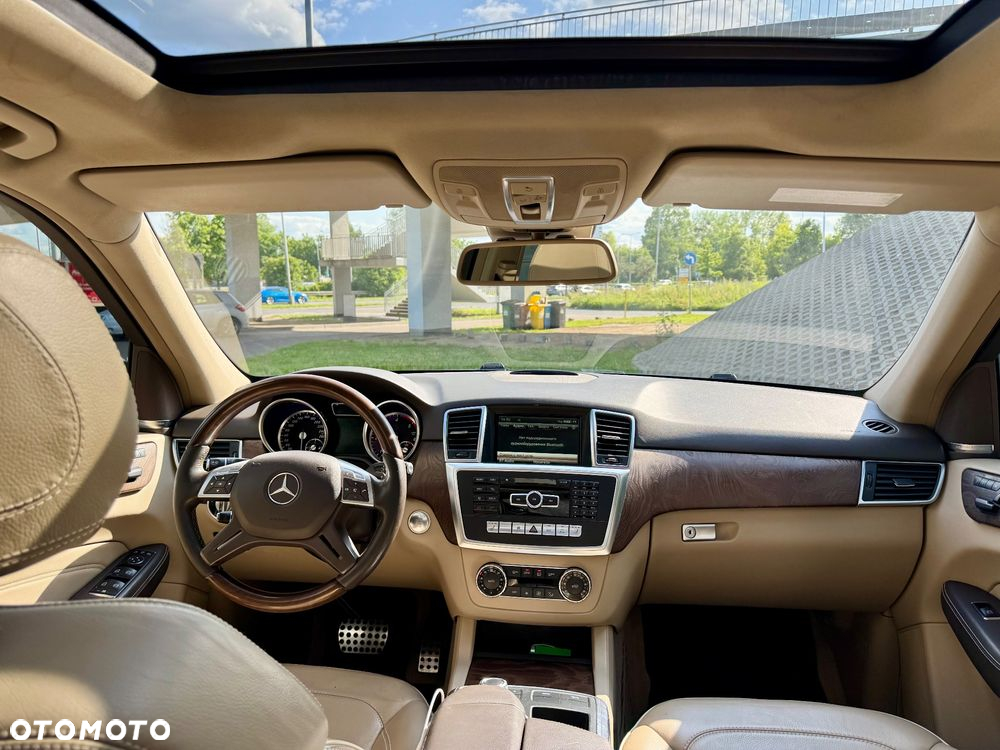 Mercedes-Benz ML 350 BlueTEC 4MATIC 7G-TRONIC - 24