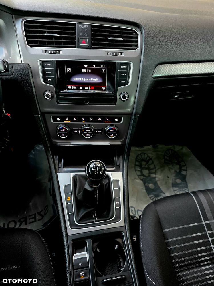 Volkswagen Golf 1.4 TSI BlueMotion Technology Lounge - 9