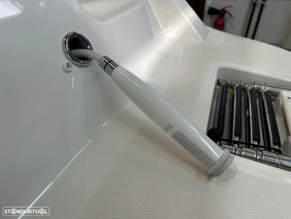 Bayliner C21 OB - 10