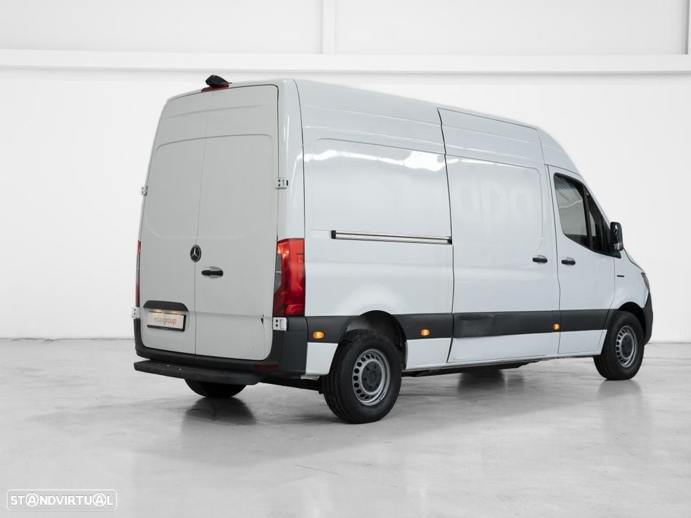 Mercedes-Benz E-SPRINTER - 3