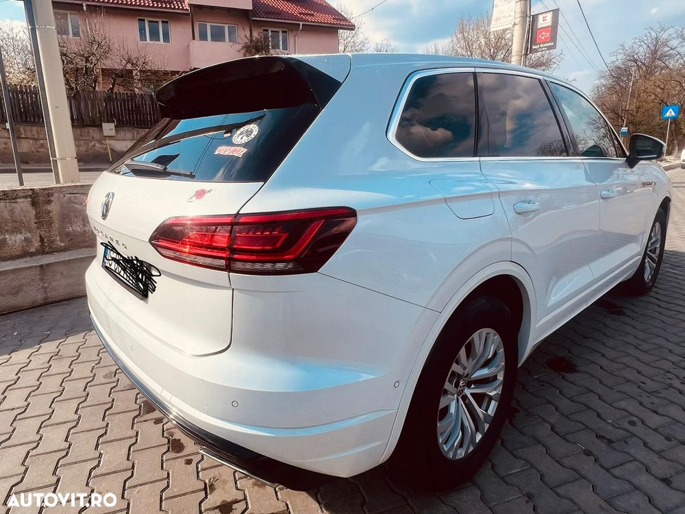 Volkswagen Touareg 3.0 V6 TDI 4Motion DPF Automatik R-Line - 5