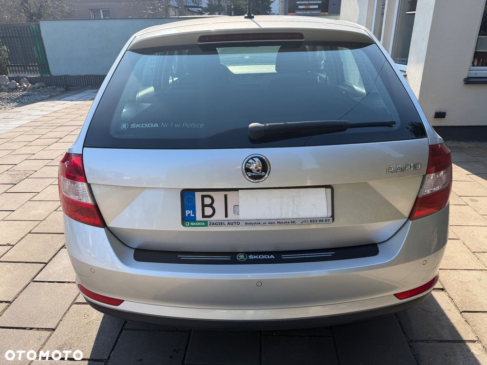 Skoda RAPID 1.2 TSI Ambition - 4