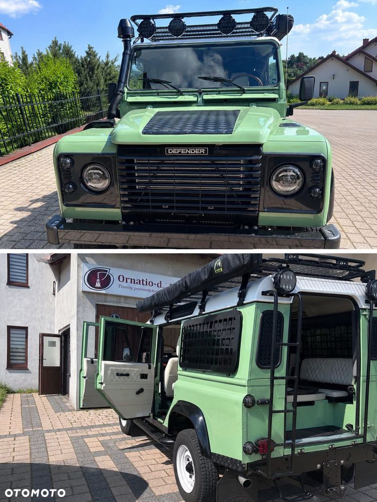 Land Rover Defender - 2