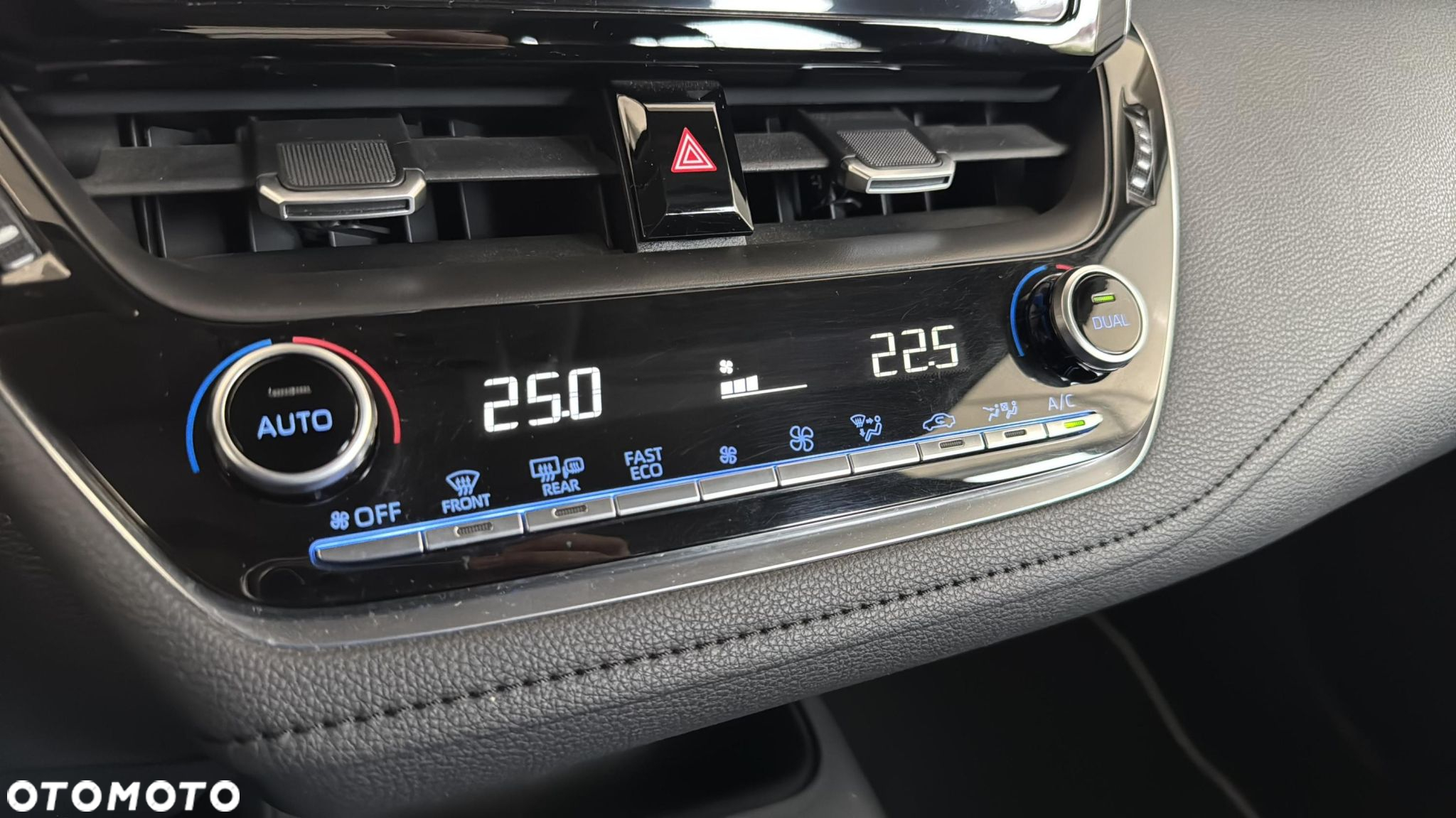 Toyota Corolla 1.8 Hybrid GPF Active - 18