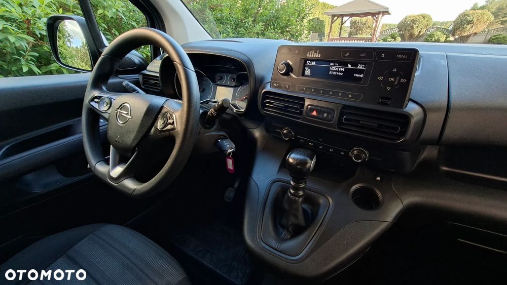 Opel Combo 1.2 Turbo Start/Stop Edition - 20