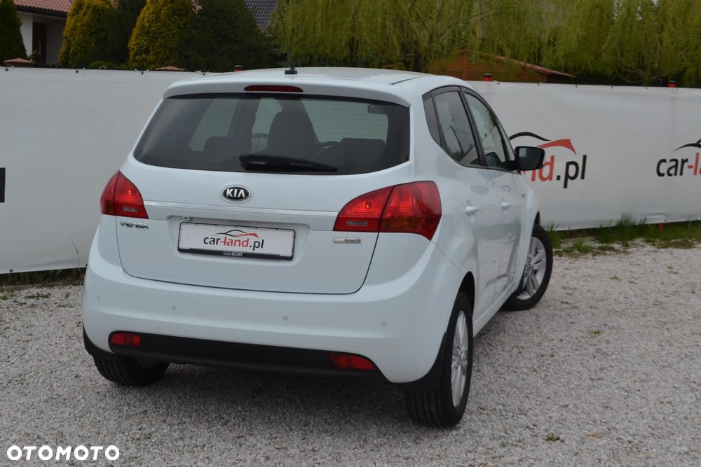 Kia Venga - 14