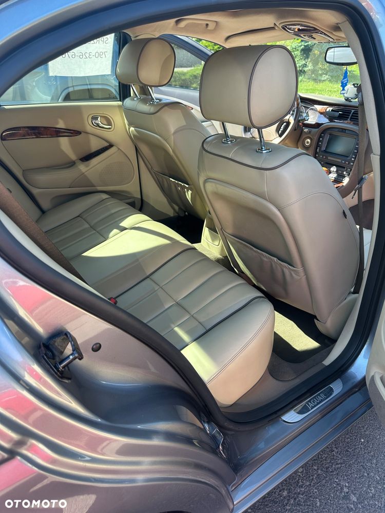 Jaguar S-Type 2.7 V6 D Executive - 17