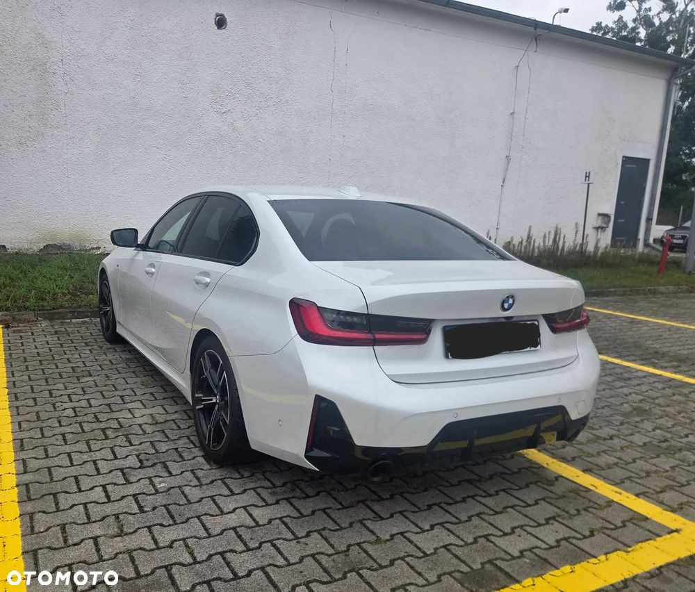 BMW Seria 3 320d xDrive MHEV M Sport sport - 4