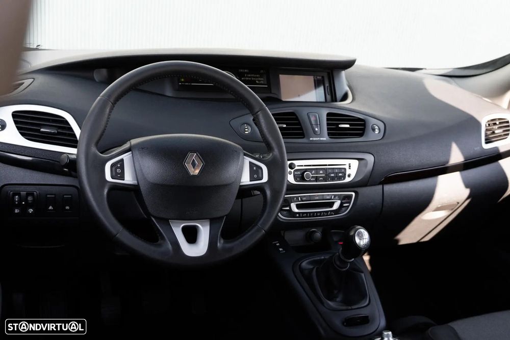Renault Scénic - 8