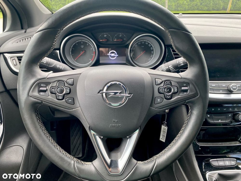 Opel Astra 1.4 Turbo Edition - 30