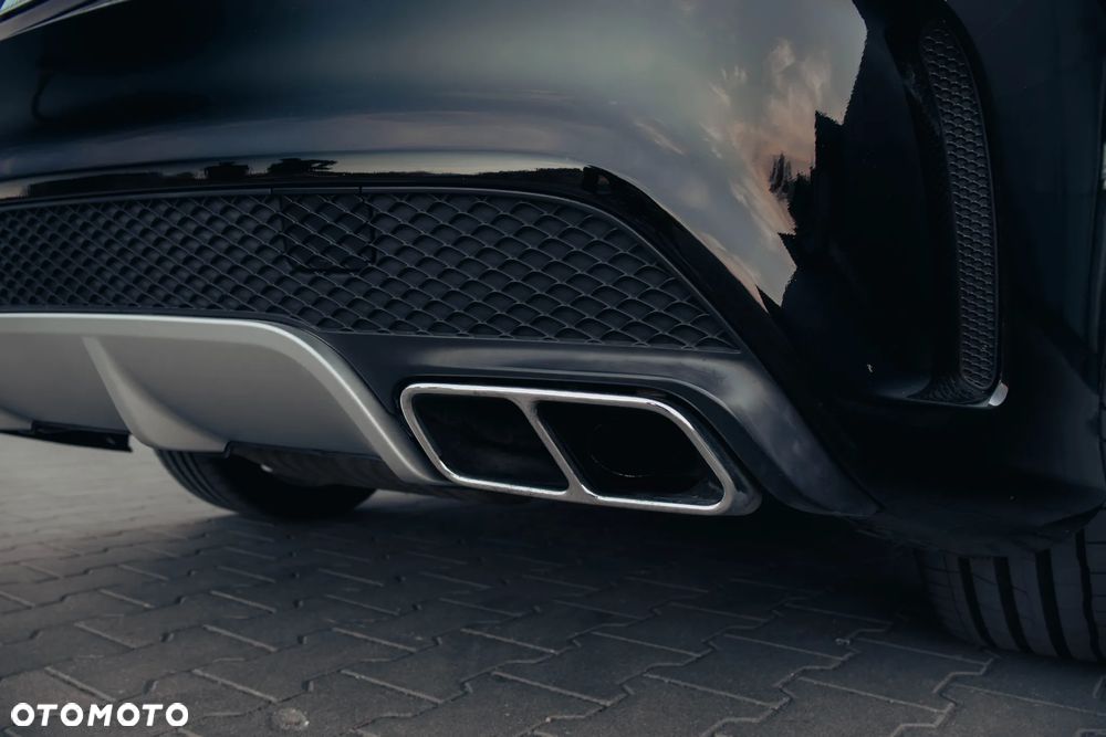 Mercedes-Benz CLA 45 AMG 4Matic 7G-DCT - 15